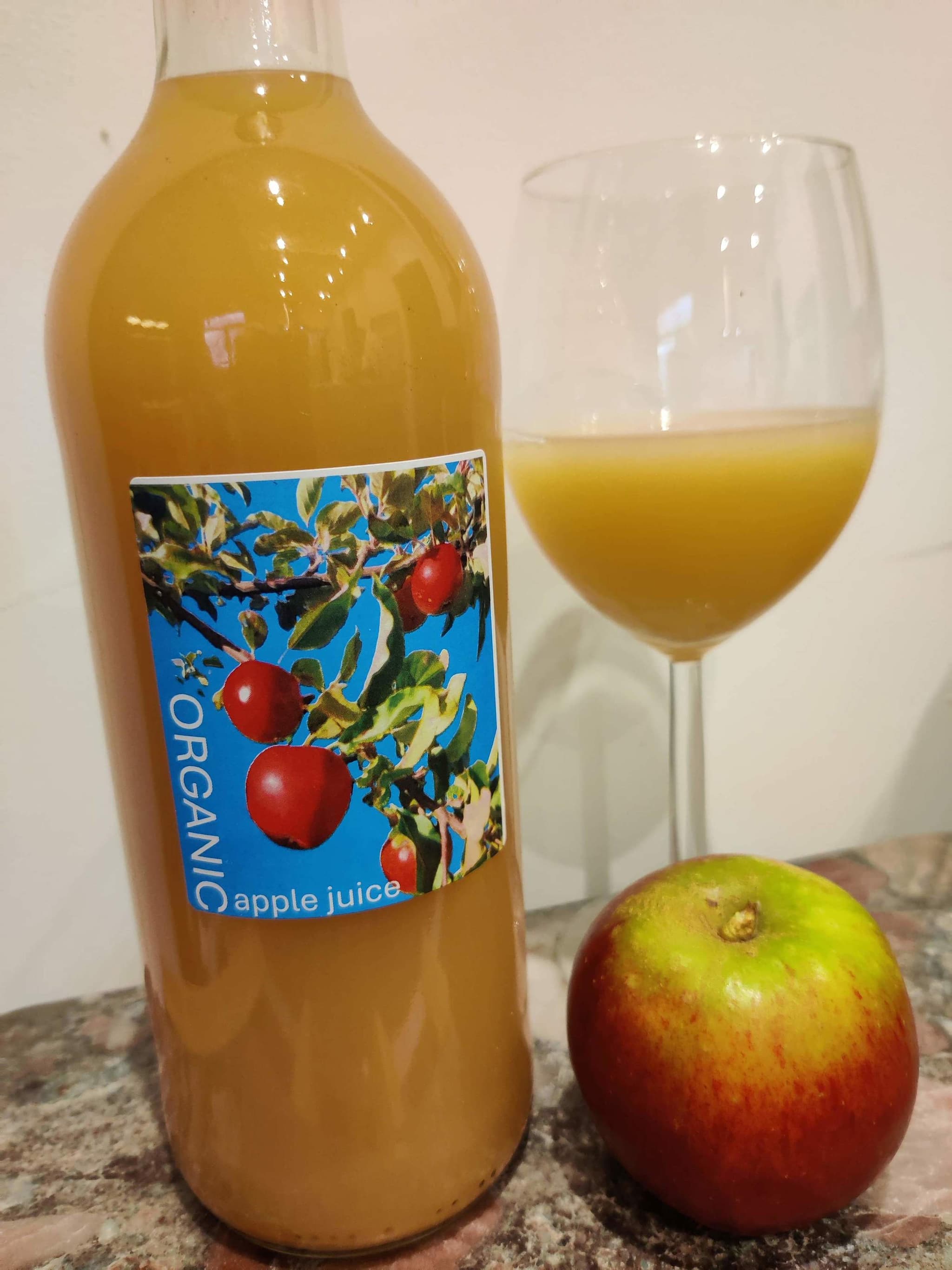 Apple juice - organic